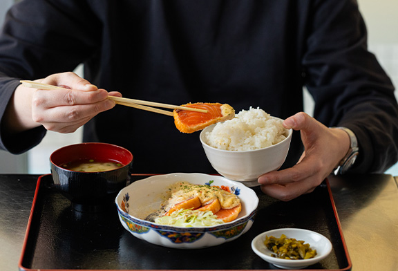 食事シーン